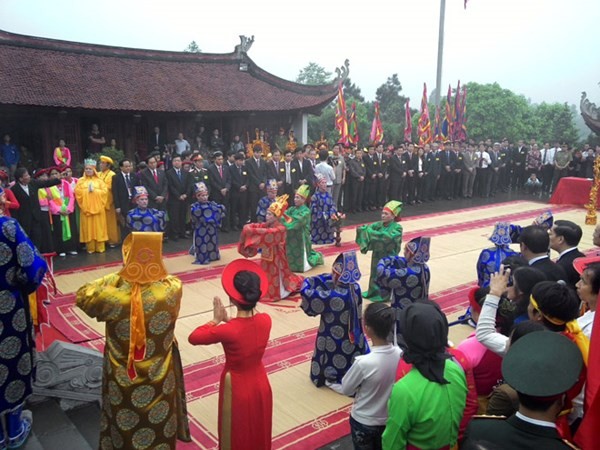Phu Tho holds feast to honor national founders - ảnh 2